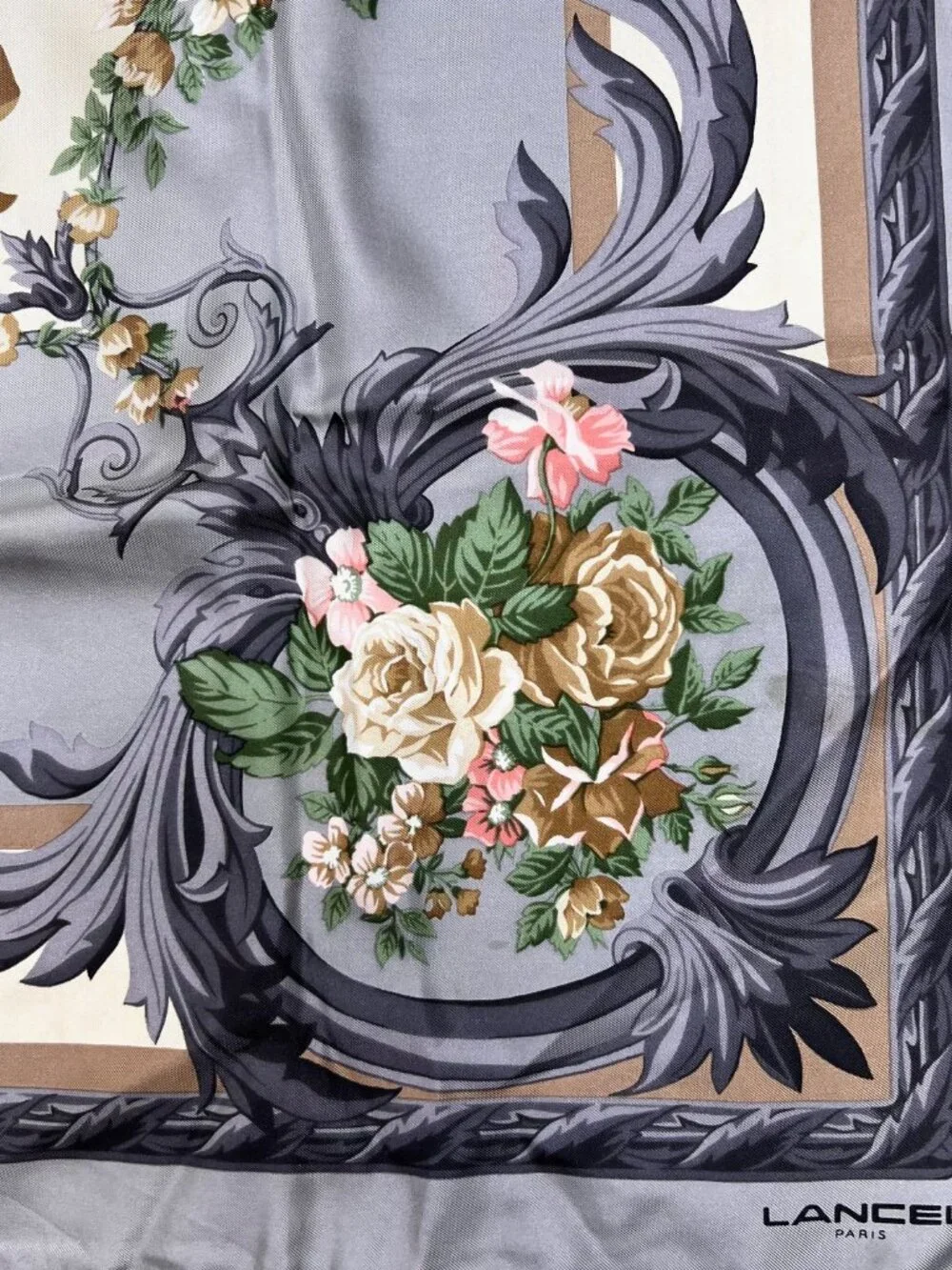 Beautiful Lancel Paris 100% Silk Satin Scarf 34" beige olive green floral (34 - Picture 4 of 9